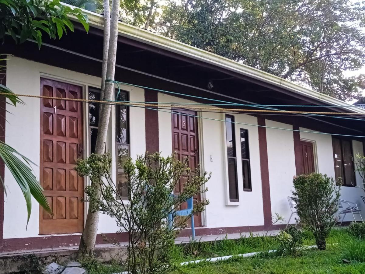 Hostel Manuel Antonio Park Jungle Exteriör bild
